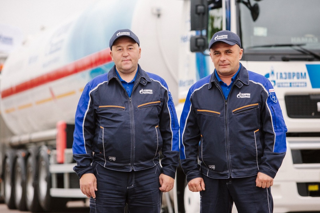 Николай Щербина и Евгений Лисицын, водители седельных тягачей ООО «Газпром гелий сервис», участники Автопробега «Газ в моторы 2022»